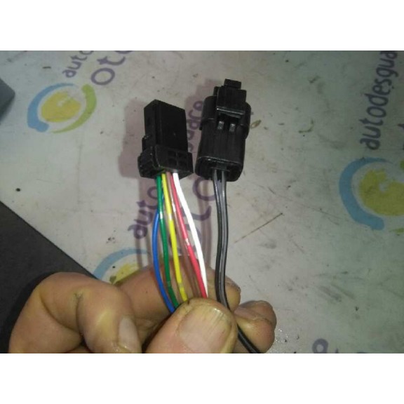 Recambio de retrovisor derecho para peugeot 308 referencia OEM IAM 8153NC NUEVO CON PILOTO NO ABATIBLE