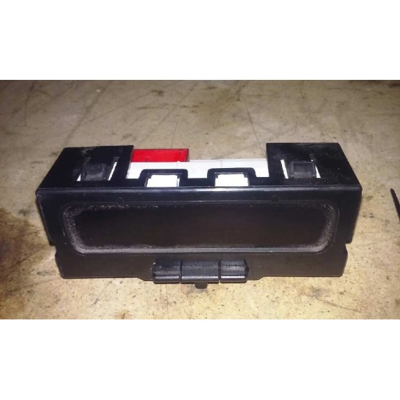 Recambio de display para renault megane ii berlina 5p 1.6 16v referencia OEM IAM 8200107839  