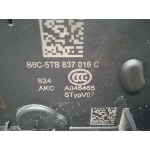 Recambio de cerradura puerta delantera derecha para seat ateca (khp) referencia OEM IAM 5TB837016C  7 PINS