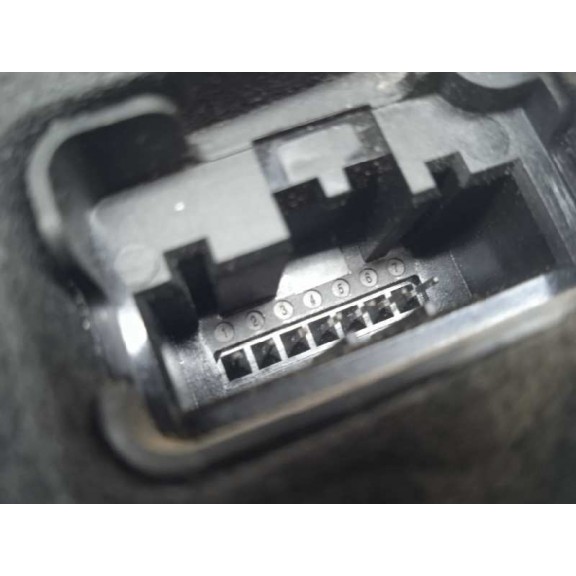 Recambio de cerradura puerta delantera derecha para seat ateca (khp) referencia OEM IAM 5TB837016C  7 PINS