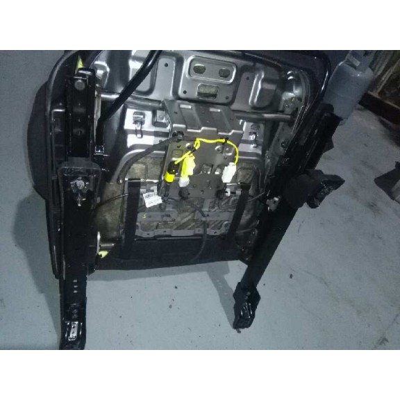 Recambio de asiento delantero derecho para kia carens ( ) concept referencia OEM IAM   