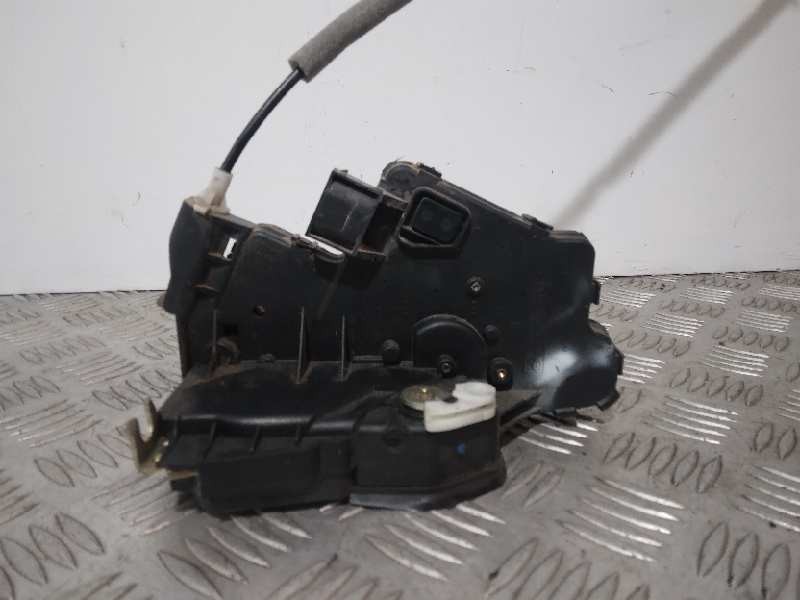 Recambio de cerradura puerta trasera izquierda para bmw serie 3 berlina (e46) 320d referencia OEM IAM  7 PINES 