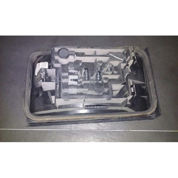 Recambio de piloto trasero derecho para citroën xantia berlina 1.9 td seduction referencia OEM IAM   