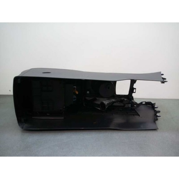 Recambio de apoyabrazos central para mazda cx-5 2.2 turbodiesel cat referencia OEM IAM KD4564961  