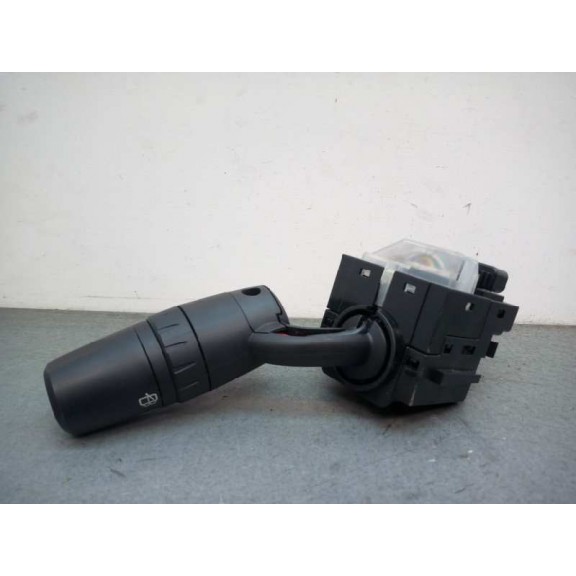 Recambio de mando limpia para mazda cx-5 2.2 turbodiesel cat referencia OEM IAM KD4717F899  