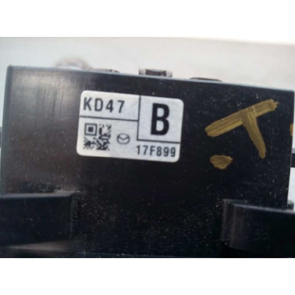 Recambio de mando limpia para mazda cx-5 2.2 turbodiesel cat referencia OEM IAM KD4717F899  