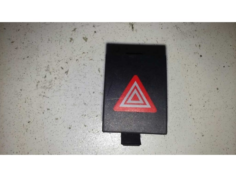 Recambio de warning para volkswagen polo (9n1) match referencia OEM IAM 6Q0953235A  