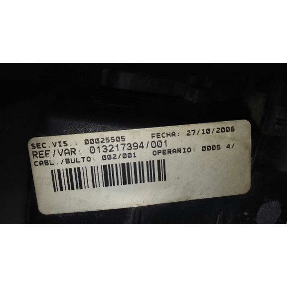 Recambio de caja reles / fusibles para opel corsa d catch me referencia OEM IAM 13217394EH  