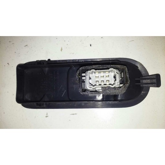 Recambio de mando elevalunas delantero derecho para renault grand scenic 1.9 dci referencia OEM IAM   
