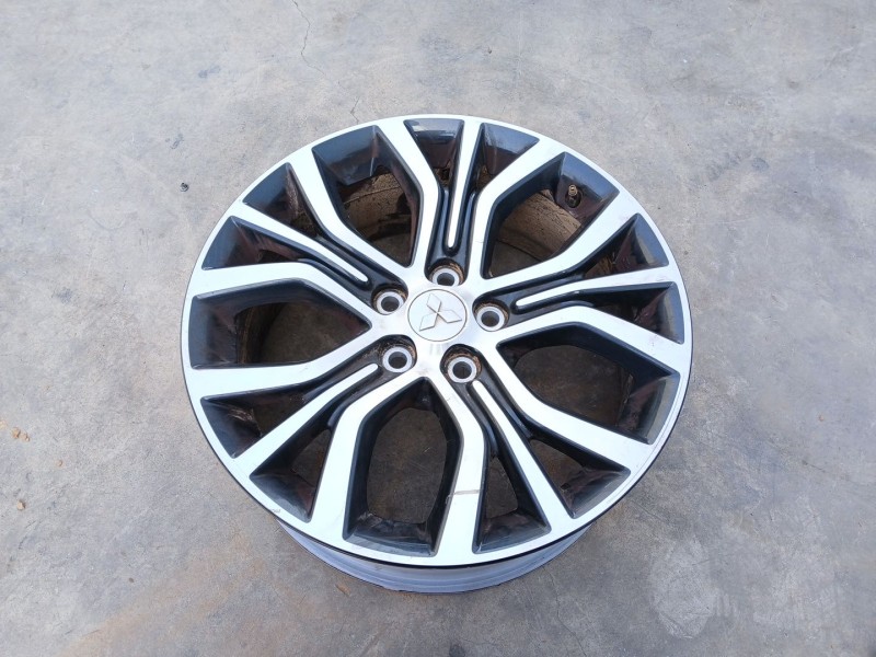 Recambio de llanta trasera izquierda para mitsubishi asx (ga_w_) 1.6 mivec (ga1w) referencia OEM IAM 4250D659  x1