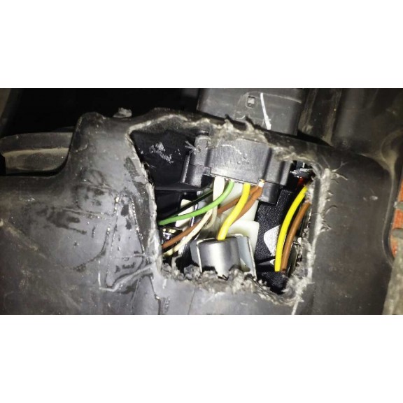 Recambio de faro derecho para renault grand scenic 1.9 dci referencia OEM IAM  XENON 