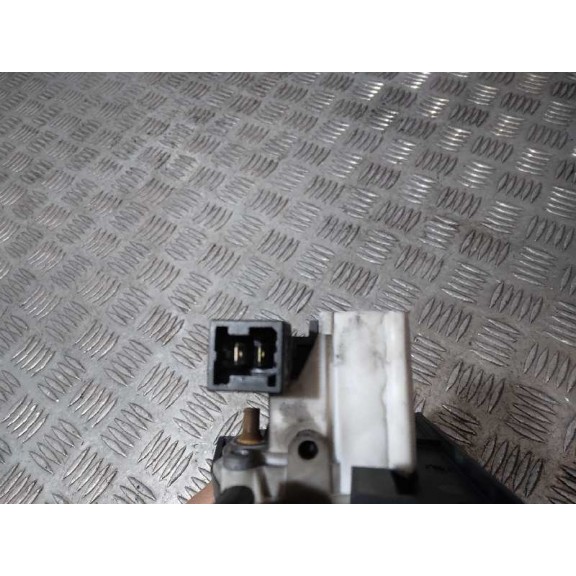 Recambio de maneta exterior porton para peugeot 206 berlina x-line referencia OEM IAM N0501499  