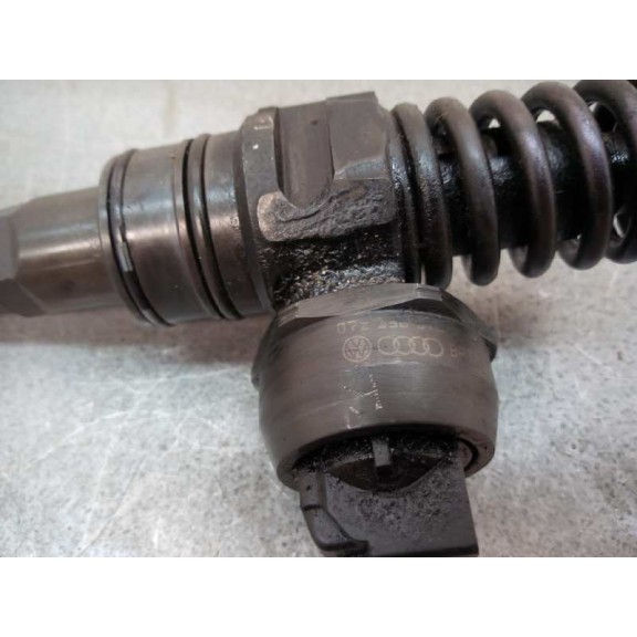 Recambio de inyector para volkswagen touareg (7la) 2.5 tdi referencia OEM IAM 07Z130073F 0414720210 X1