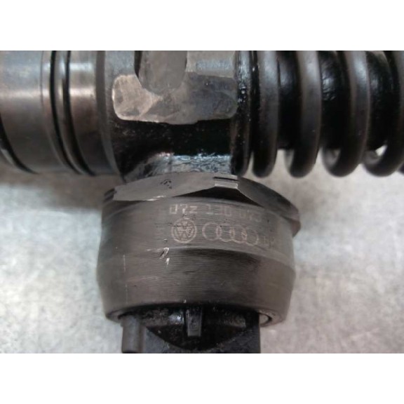 Recambio de inyector para volkswagen touareg (7la) 2.5 tdi referencia OEM IAM 07Z130073F 0414720210 X1