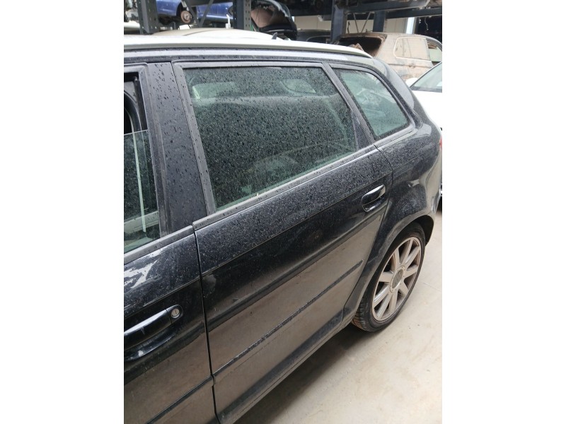 Recambio de puerta trasera izquierda para audi a3 (8p1) 1.9 tdi referencia OEM IAM 8P4833051A  SPORTBACK