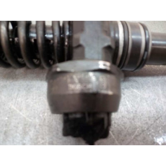 Recambio de inyector para volkswagen touareg (7la) 2.5 tdi referencia OEM IAM 07Z130073F 0414720210 X1