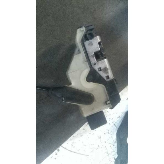 Recambio de cerradura puerta delantera derecha para peugeot 208 active referencia OEM IAM   5P 5 PINS