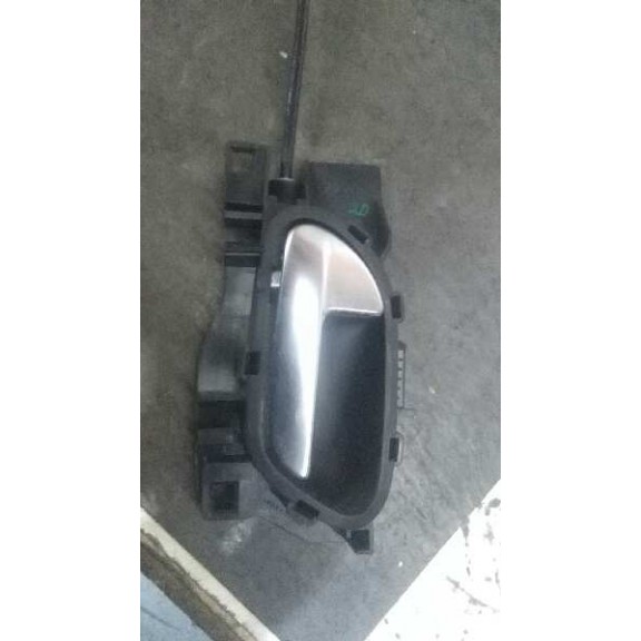 Recambio de cerradura puerta delantera izquierda para peugeot 208 active referencia OEM IAM S/R  5P 6 PINS