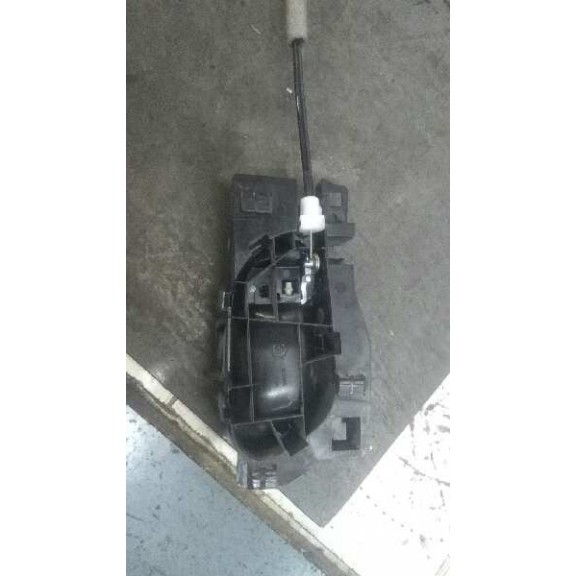 Recambio de cerradura puerta delantera izquierda para peugeot 208 active referencia OEM IAM S/R  5P 6 PINS