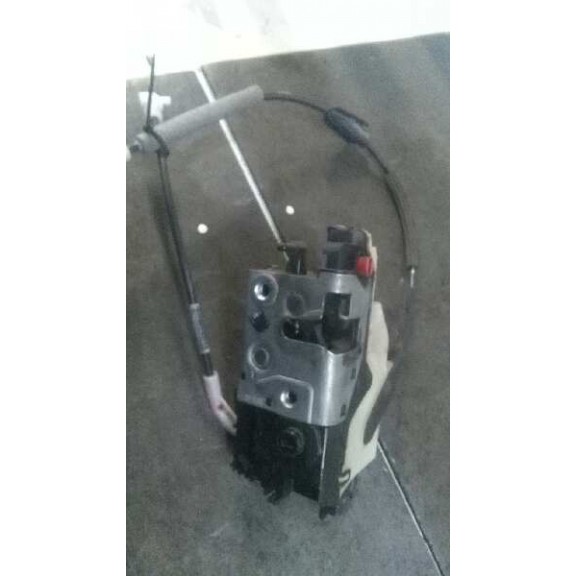 Recambio de cerradura puerta trasera izquierda para peugeot 208 active referencia OEM IAM   6 PINS