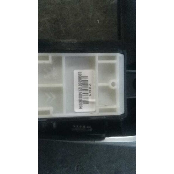 Recambio de pantalla multifuncion para peugeot 208 active referencia OEM IAM 9805301780 9805301780 TOCADO