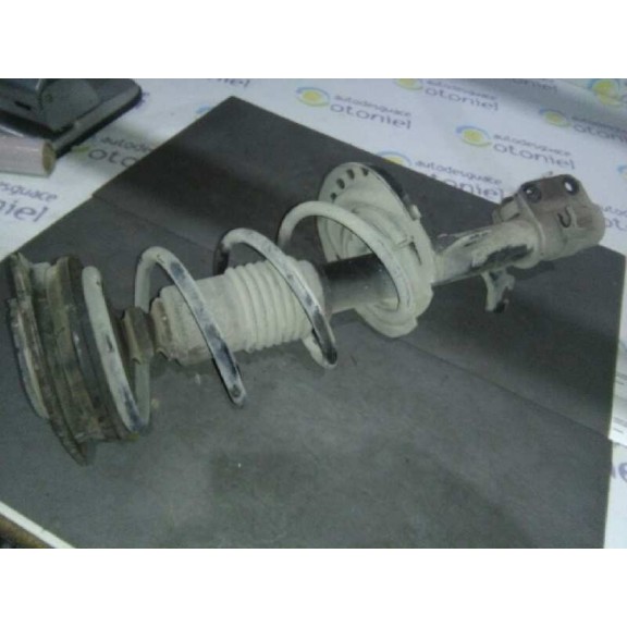 Recambio de amortiguador delantero derecho para nissan micra (k12e) acenta referencia OEM IAM   