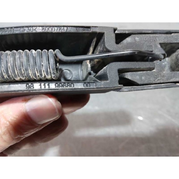 Recambio de brazo limpia trasero para peugeot rifter active nav+ standard referencia OEM IAM 981119968000  