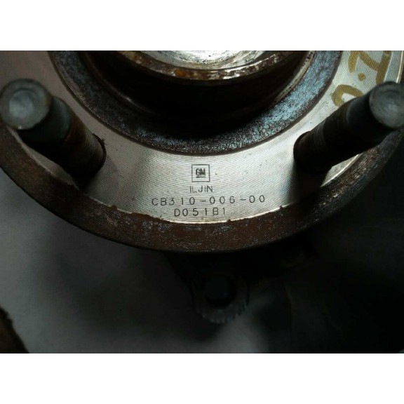 Recambio de mangueta delantera izquierda para chevrolet captiva 2.2 vcdi lt 2wd referencia OEM IAM Cb31000600  