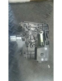 Recambio de maneta interior delantera izquierda para peugeot 1007 1.4 referencia OEM IAM 96801418  2 PINS