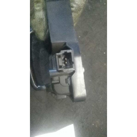 Recambio de maneta interior delantera izquierda para peugeot 1007 1.4 referencia OEM IAM 96801418  2 PINS