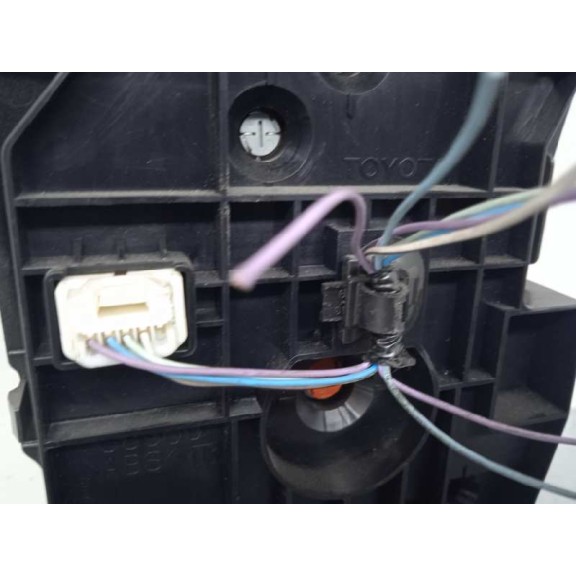 Recambio de mando climatizador para toyota yaris (ksp9/scp9/nlp9) básico referencia OEM IAM 559000D210  