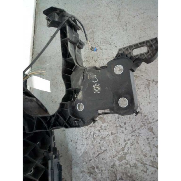 Recambio de panel frontal para renault megane ii classic berlina 1.6 16v referencia OEM IAM   