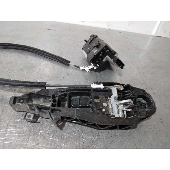 Recambio de cerradura puerta lateral izquierda para peugeot rifter active nav+ standard referencia OEM IAM 243586 6 PINES RIADA