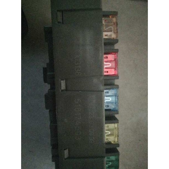 Recambio de caja reles / fusibles para mg serie 75 (rj) 2.0 v6 24v cat referencia OEM IAM 518174503 142123030999 