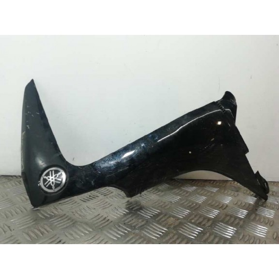 Recambio de molduras delanteras para yamaha tmax tmax dx referencia OEM IAM BC32835U02 LATERAL IZQUIERDA 