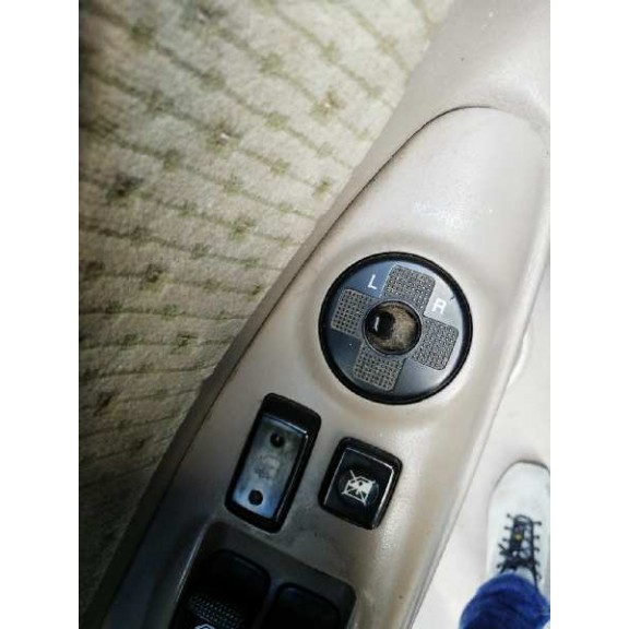 Recambio de retrovisor izquierdo para hyundai tucson (jm) 2.0 crdi cat referencia OEM IAM   