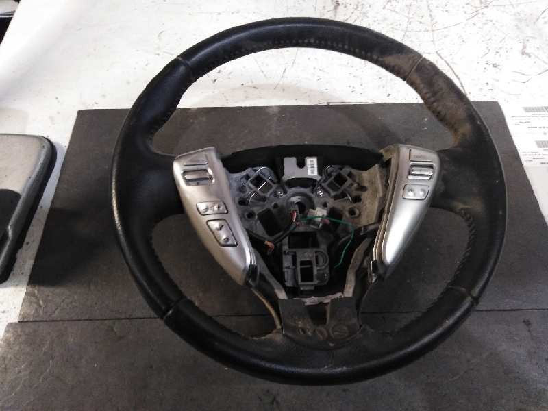 Recambio de volante para nissan note acenta referencia OEM IAM 484303VW2B  
