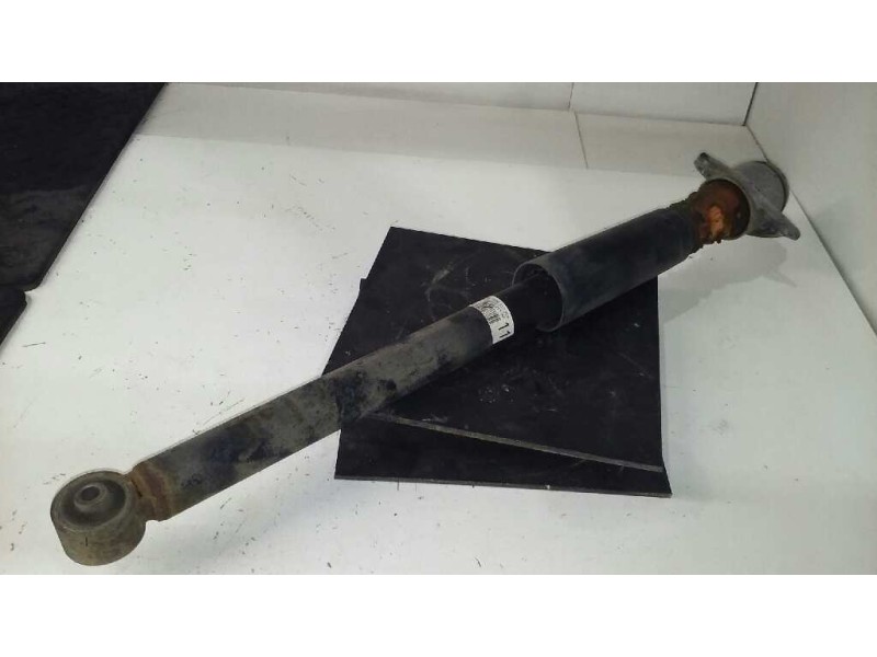 Recambio de amortiguador trasero izquierdo para volkswagen polo (9n1) match referencia OEM IAM 6Q0512011AF  