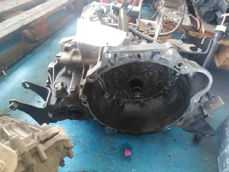 Recambio de caja cambios para toyota corolla (e12) 1.6 linea luna berlina referencia OEM IAM 02EZT34865 128.000KM AUTOMATICA