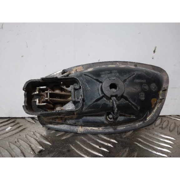 Recambio de maneta interior delantera derecha para renault fluence 1.5 dci diesel fap referencia OEM IAM 826720001R  
