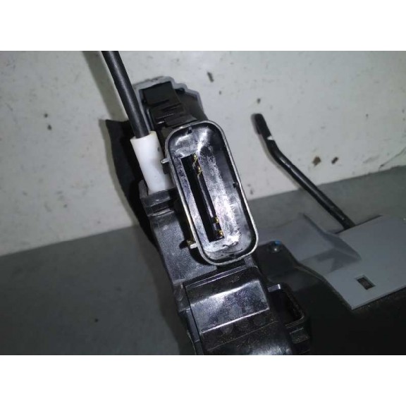 Recambio de cerradura puerta trasera izquierda para hyundai i20 basis blue referencia OEM IAM 81410C8020 4 PIN 