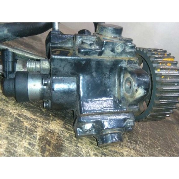 Recambio de bomba inyeccion para opel insignia berlina 2.0 16v cdti referencia OEM IAM 0445010193  BOSCH