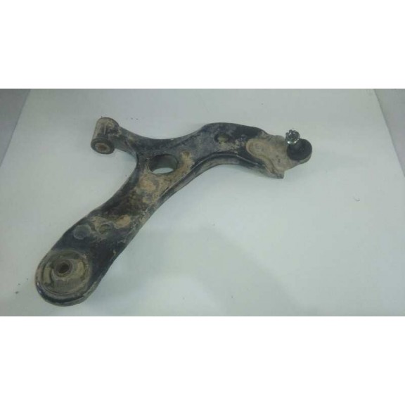 Recambio de brazo suspension inferior delantero derecho para toyota auris active referencia OEM IAM   