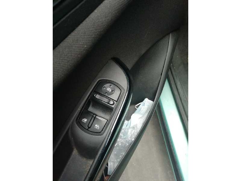 Recambio de mando elevalunas delantero izquierdo para opel corsa e edition referencia OEM IAM 13430017 315625731 