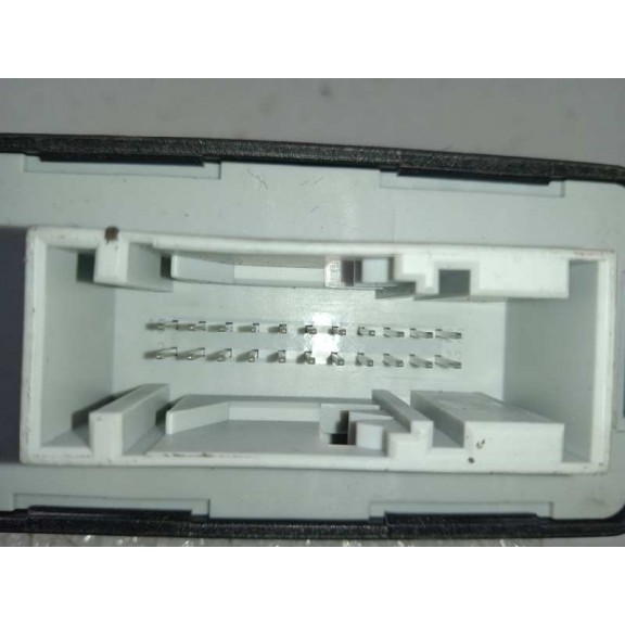 Recambio de rele para volkswagen golf v berlina (1k1) gt referencia OEM IAM 1T0907357 CENTRALITA FARO XENON 