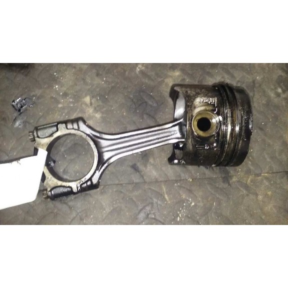 Recambio de piston para mercedes-benz vito (w638) caja cerrada 2.3 diesel referencia OEM IAM   