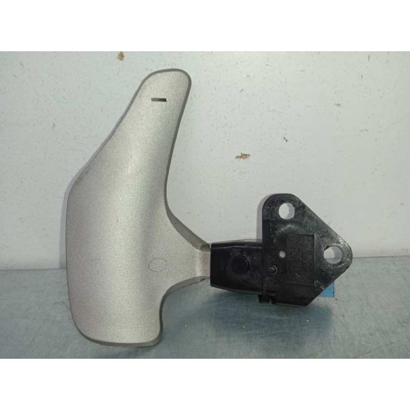 Recambio de mando volante para toyota auris luna referencia OEM IAM 5883T73 LEVA - BAJAR MARCHA