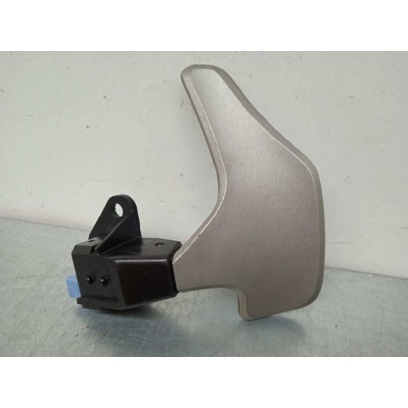 Recambio de mando volante para toyota auris luna referencia OEM IAM 5883T73 LEVA - BAJAR MARCHA