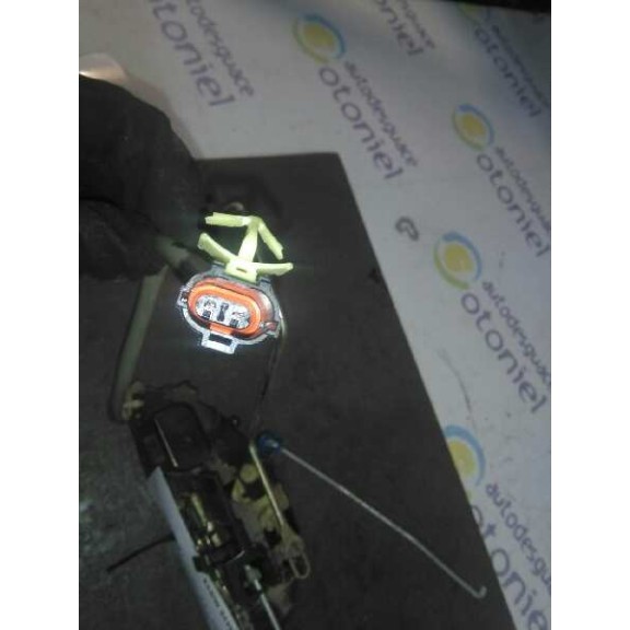 Recambio de cerradura puerta delantera derecha para kia sephia ll básico referencia OEM IAM  5P 2 PIN