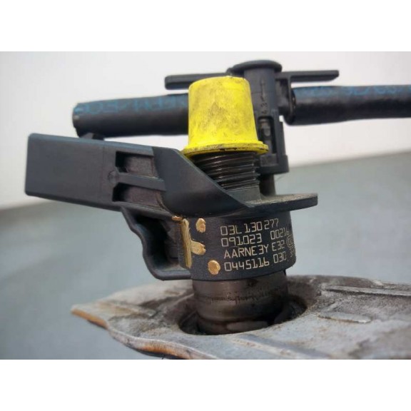 Recambio de inyector para volkswagen passat berlina (3c2) highline referencia OEM IAM 0445116030  